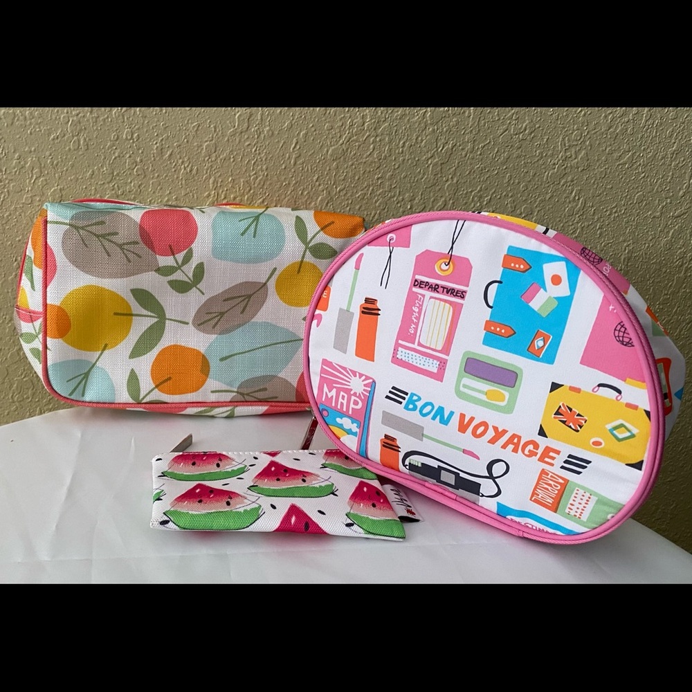NEW Clinique Set of 3 Cosmetics Bags